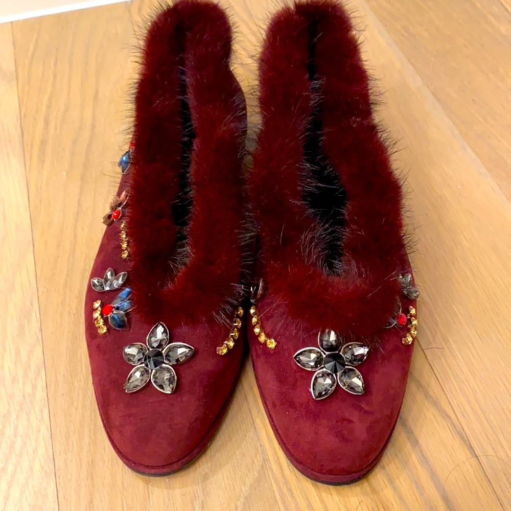 Stuart Weitzman fur lined Suede embellished slipper shoe 10